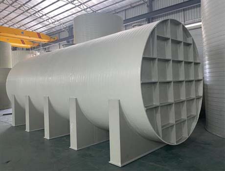 10噸塑料儲(chǔ)罐的安裝有哪些技巧和材質(zhì)